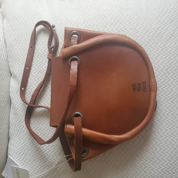 Free People We The Free Comeback Crossbody/Sap - Picture 8 of 16